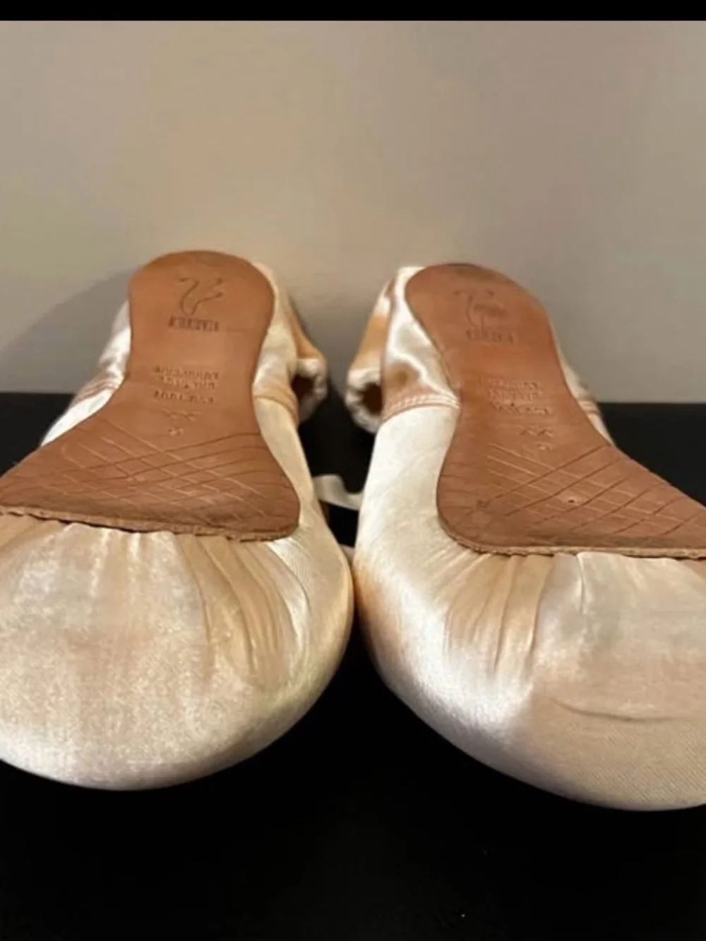 Bloch European Balance Pointe Shoes in Light Pink Satin